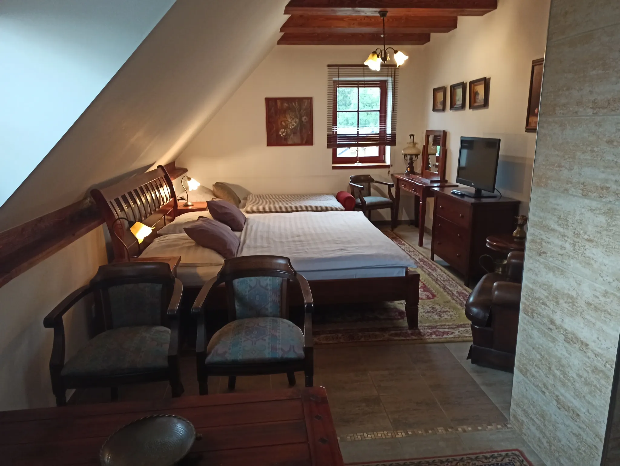 Room Photo
